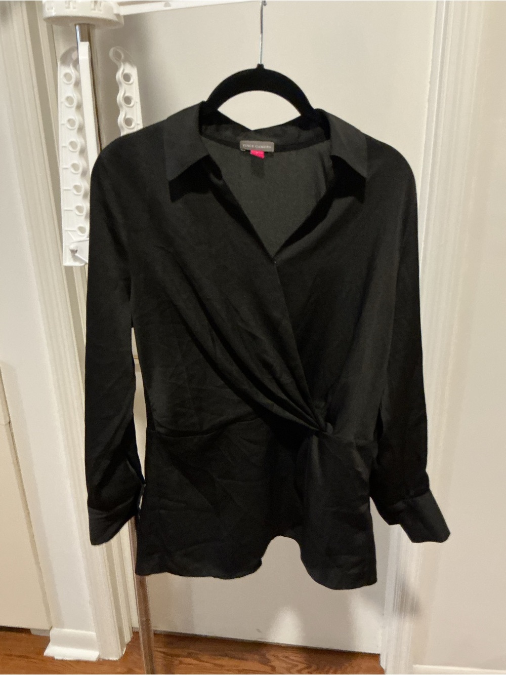 Vince Camuto Black Twist-Front Collared Blouse